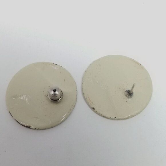 Vintage Cream and Pastel Pink Round Stud Earrings, Enamel 80s style - Picture 4 of 6